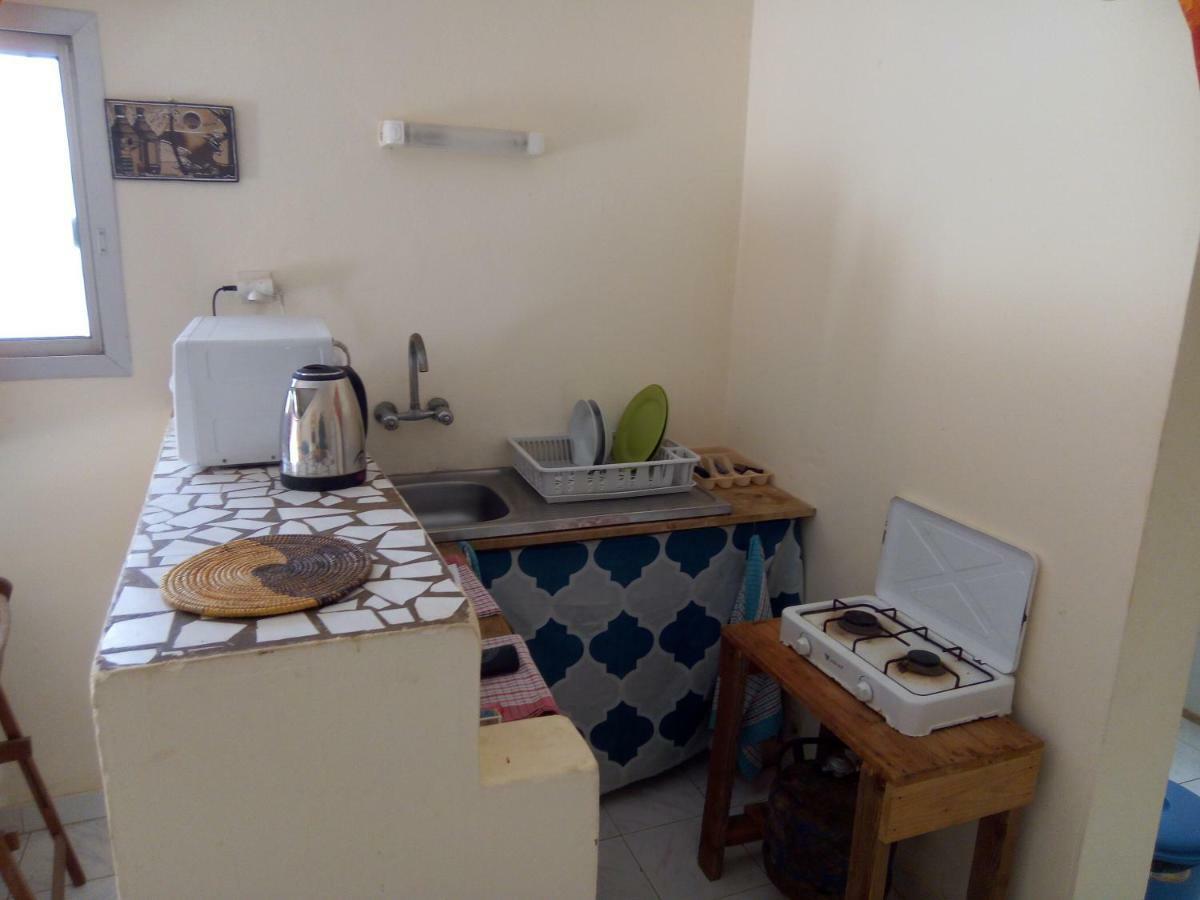 Chez Max Et Khady Apartment ดาการ์ ภายนอก รูปภาพ